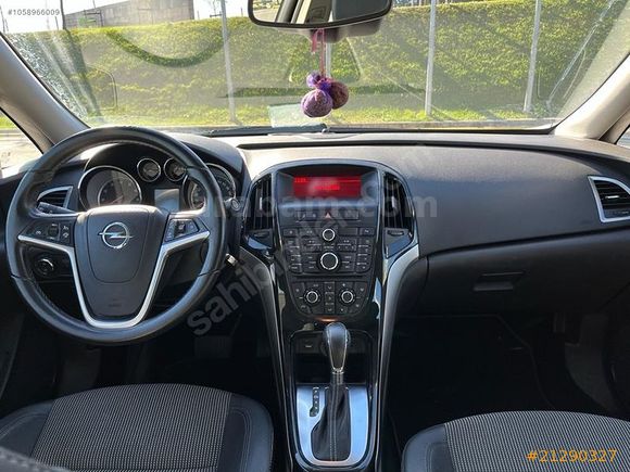 Sahibinden Hasar kayıtsız Değşensiz Opel Astra 1.4 T Cosmo 2015 Model