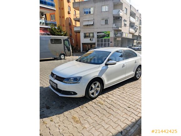 Sahibinden Volkswagen Jetta 1.4 TSi Comfortline 2013 Model 177.000 km Beyaz