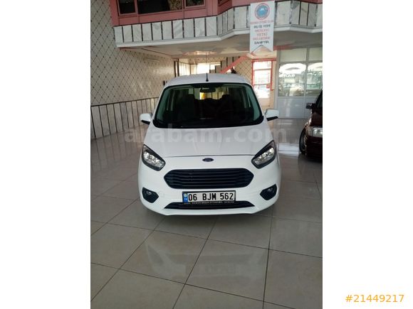 Galeriden Ford Tourneo Courier 1.5 TDCi Delux 2019 Model Kayseri