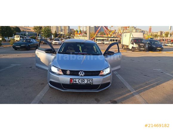 Sahibinden Volkswagen Jetta 1.6 TDi Trendline 2012 Model