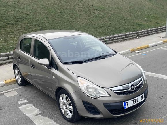 yeditepeden Opel Corsa 1.4 Enjoy 79.000 Km Tam Otomatik