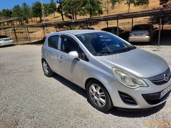 Sahibinden Opel Corsa 1.3 CDTI Essentia 2011 Model otomatik araçlarla ile takas olur