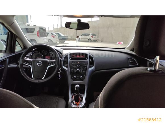 Memurdan Opel Astra 1.6 CDTI Edition 2015 Model