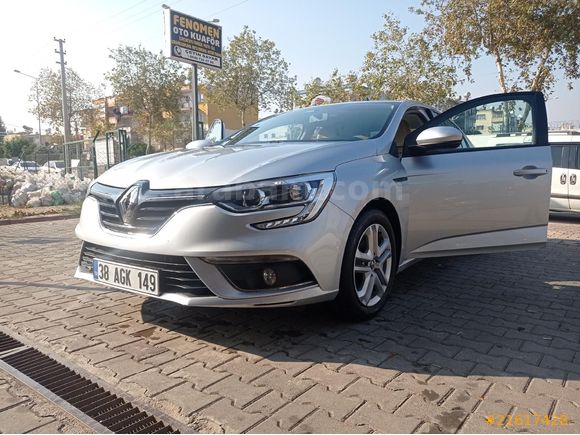 Sahibinden Renault Megane 1.6 Joy 2017 Model