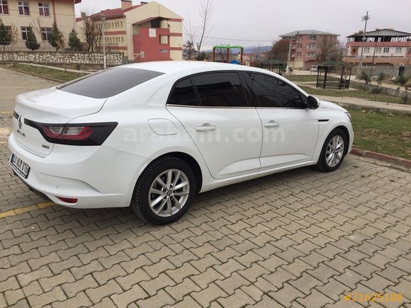 Sahibinden Renault Megane 1.5 dCi Touch 2017 Model