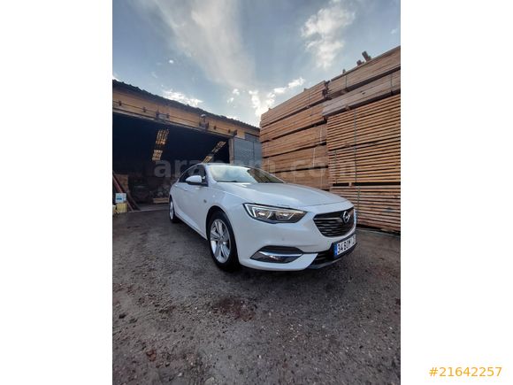 Hatasız Boyasız Opel Insignia 1.6 CDTI Exclusive Grand Sport 2018 Model Afyonkarahisar