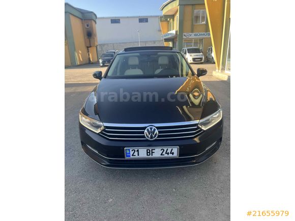 Galeriden Volkswagen Passat 1.6 TDi BlueMotion Highline 2015 Model boyasız hatasız