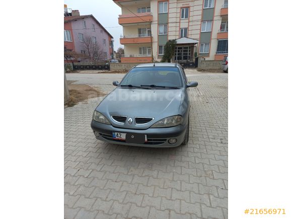 Sahibinden Renault Megane 1.6 RNA 2000 Model