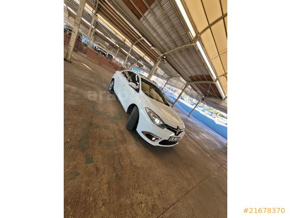 Sahibinden Renault Fluence 1.5 dCi Icon prestij 2015 Model sanruf + elektrikli el freni