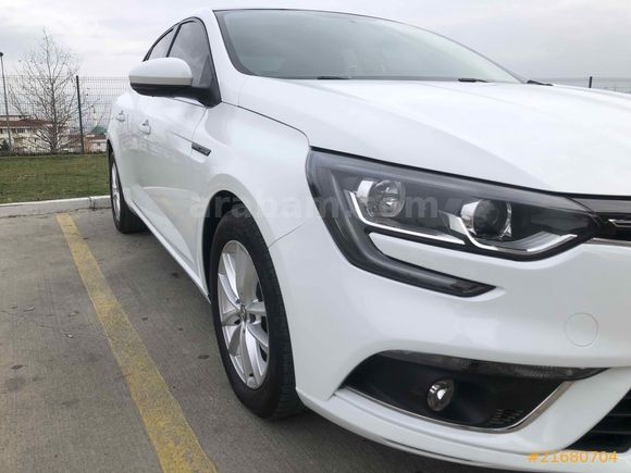 Sahibinden Renault Megane 1.5 Blue DCI Touch 2020 Model