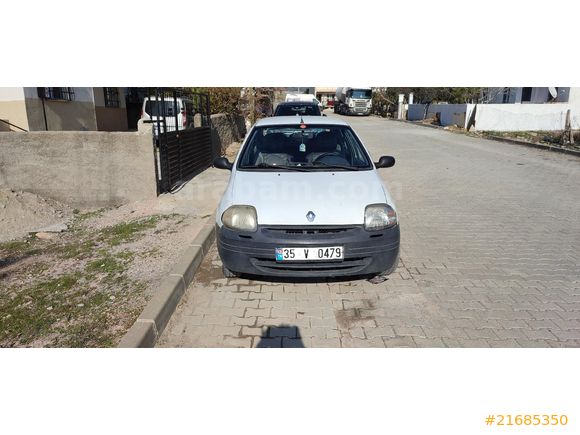 Sahibinden Renault Clio 1.4 RN 2000 Model