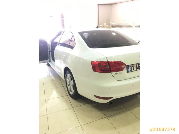 Sahibinden degisensiz Volkswagen Jetta 1.6 TDi Comfortline 2014 Model