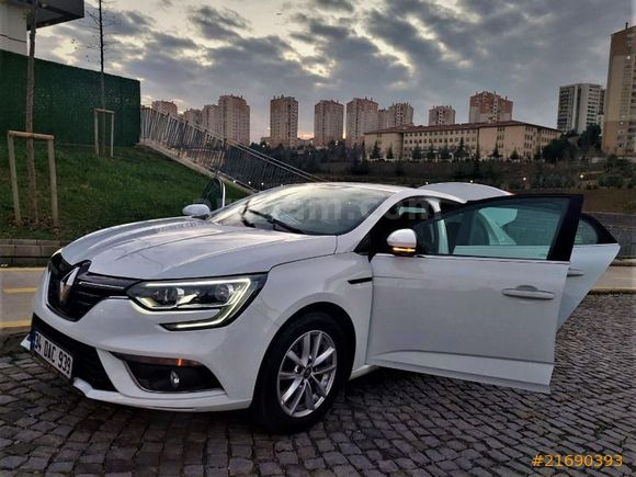 2020 MEGANE 1.3 TCe BENZİN OTOMATİK Touch PAKET OLUP TERTEMİZ