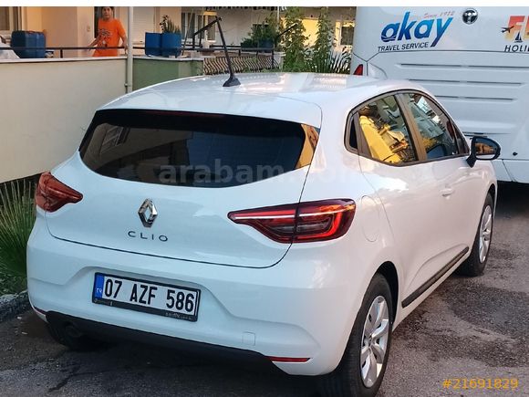 Sahibinden Renault Clio 1.0 SCe Joy 2022 Model,1720Km.DE