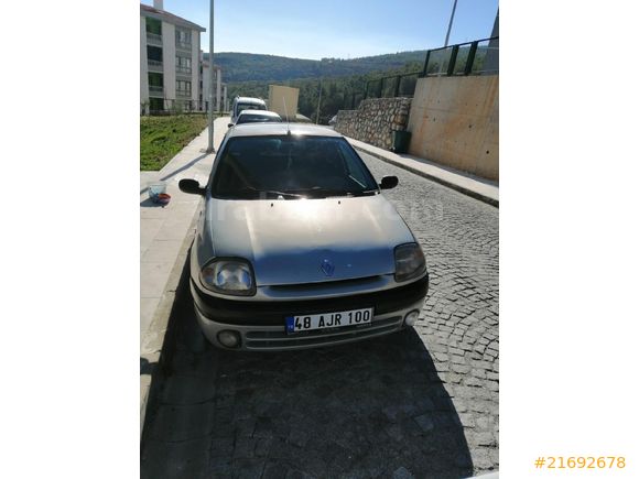 Sahibinden Renault Clio 1.4 RTA 2001 Model