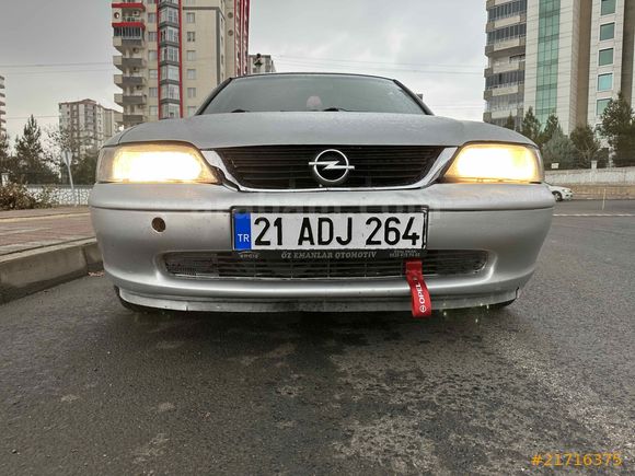 Aacil Sahibinden Opel Vectra 1.6 GL 1996 Model