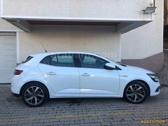 Sahibinden Renault Megane 1.5 dCi cok temiz,hasarsiz,Icon 2016 Model