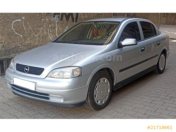 düşük km hatasız boyasız Opel Astra 1.4 Classic 2009 Model