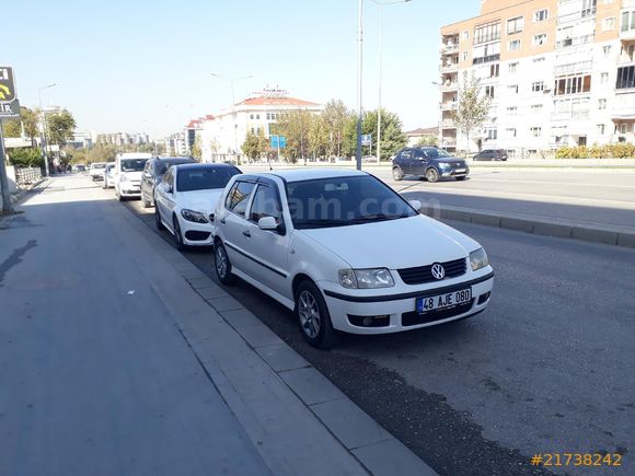 Sahibinden Volkswagen Polo 1.4 Trendline 2002 Model 256.000 km Beyaz