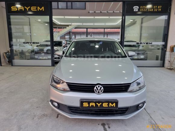 Galeriden Volkswagen Jetta 1.2 TSi Trendline 2014 Model Aydın