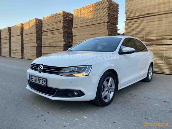 İLK SAHİBİNDEN HATASIZ 68.000 KM DE DEĞİŞENSİZ COMFORTLİNE JETTA