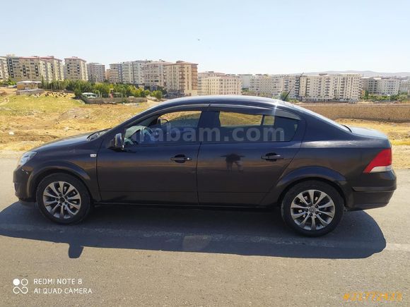 DEĞİŞENSİZ, HASAR KAYITSIZ ALMAN TANKI Opel Astra 1.3 CDTI Enjoy Plus 2011 Model SATILIK