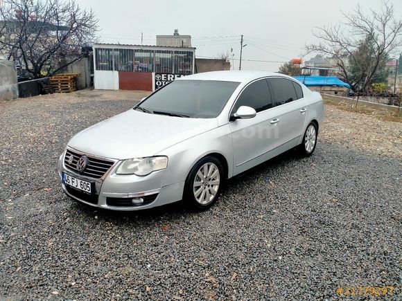 Eren oto Galeriden Volkswagen Passat 1.6 TDi BlueMotion Comfortline 2010 Model Kahramanmaraş