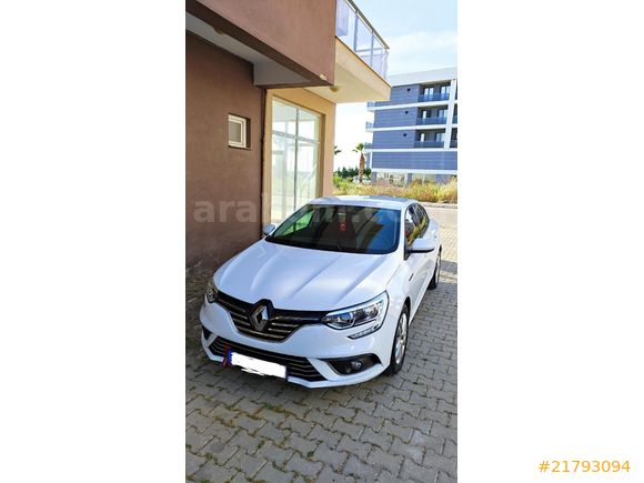 İlk Sahibinden Hatasız Boyasız Renault Megane 1.3 TCe Joy 2020 Model