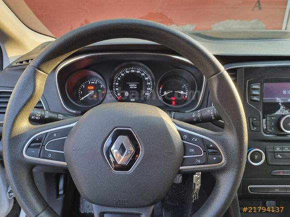 Sahibinden Renault Megane 1.6 Joy 2018 Model