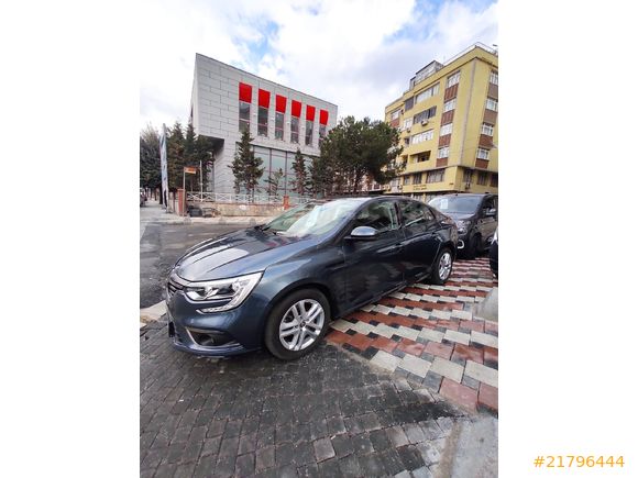 Sahibinden Renault Megane 1.5 Blue DCI Joy 2020 Model