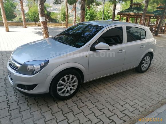 Sahibinden çok temiz Opel Astra 1.6 Essentia Konfor 2012 Model