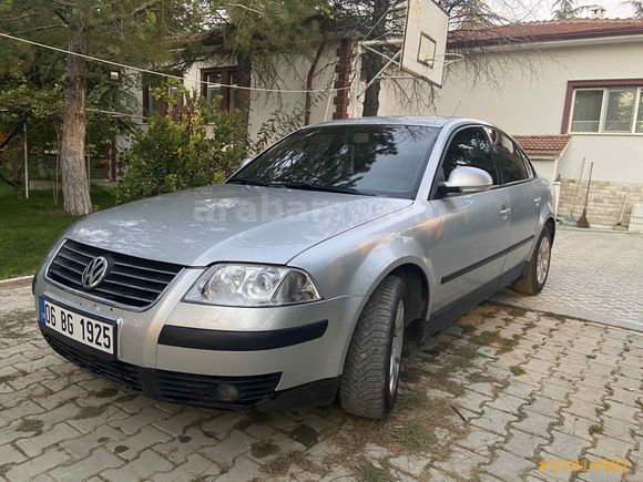 Temiz Volkswagen Passat 1.6 Garaj aracı