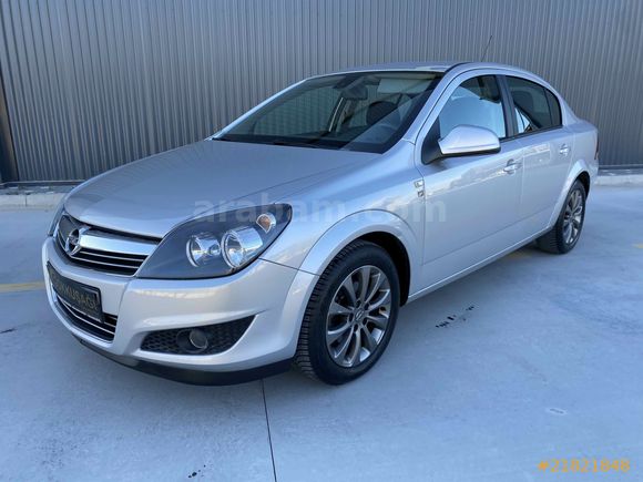 -EŞSİZ-TEMİZLİKTE-2011-MODEL-OPEL-ASTRA-1.3-CDTİ-ENJOY 111.YIL-