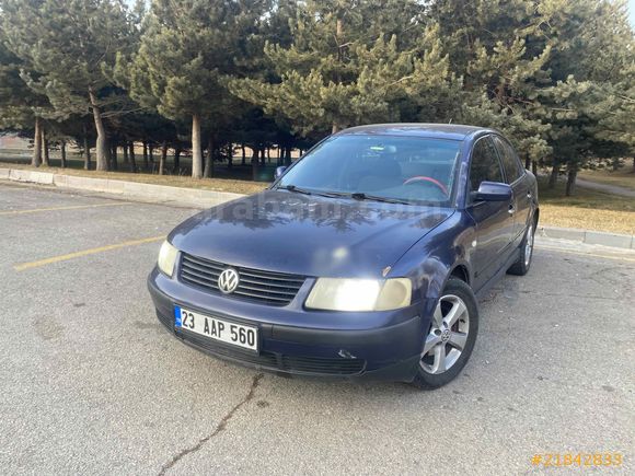 Sahibinden Volkswagen Passat 1.8 Basic 2000 Model