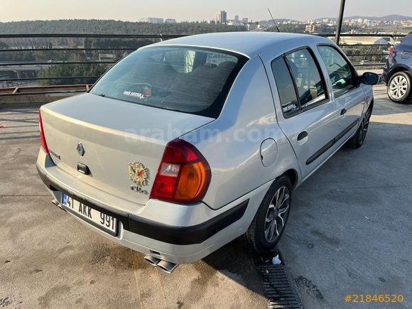 Sahibinden Renault Clio 1.4 Expression 2003 Model