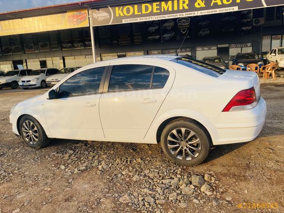 Galeriden Opel Astra 1.3 CDTI Enjoy Plus 2011 Model Şanlıurfa