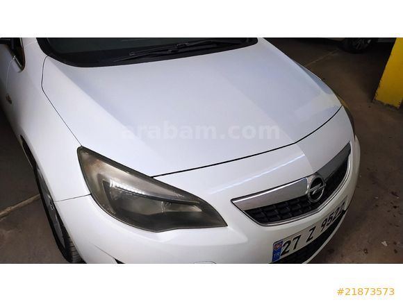 Sahibinden Opel Astra 1.4 T Sport 2012 Model 147000 km Beyaz