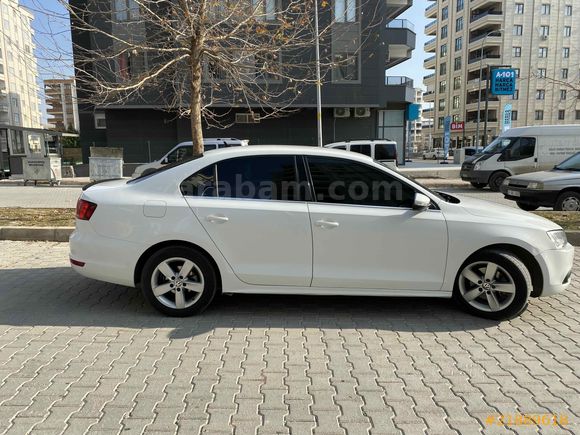 Sahibinden Volkswagen Jetta 1.6 TDi Highline 2014 Model