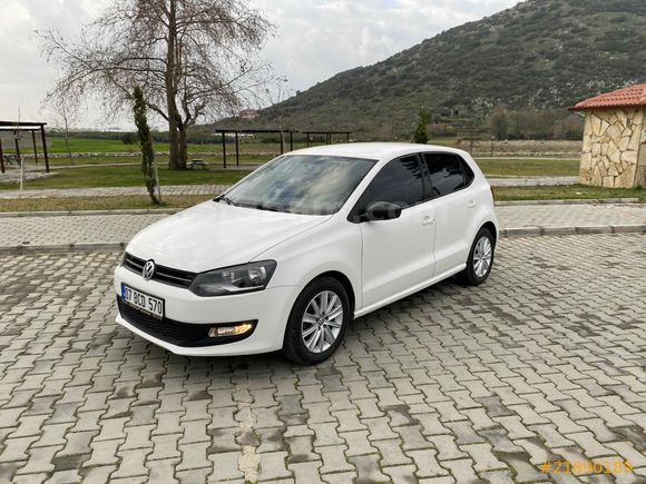 Sahibinden Volkswagen Polo 1.4 Comfortline 2011 Model lastikler 0 muayne yeni jant ekran sis dolu araç