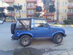 araç 98 model,arazileri sağlam.OFROD YAPMADI-ARAZİDE GEZMEDİ-Masrafsız,Lansman renk-MAVİ-