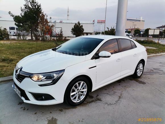 Sahibinden hatasız Bozyasız p9 Renault Megane 1.5 dCi Touch 2017 Model