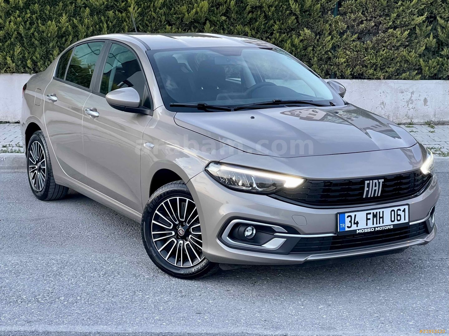 Galeriden Fiat Egea 1.4 Fire Urban 2022 Model İzmir 6.100 km Bej