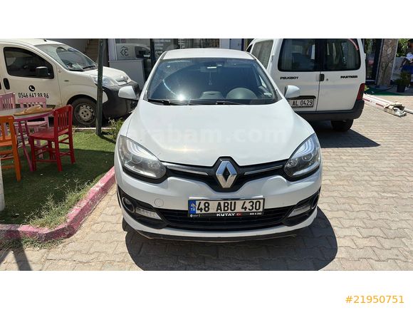 Megane 1.5 Touch Plus ağır bakımı yapılmış  