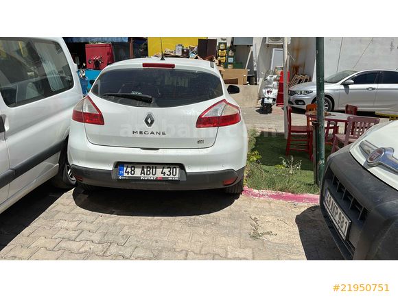 Megane 1.5 Touch Plus ağır bakımı yapılmış  