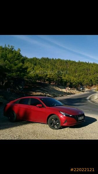 Sahibinden Hyundai Elantra 1.6 MPI Smart 2021 Model Mersin 70.701 km Kırmızı 1