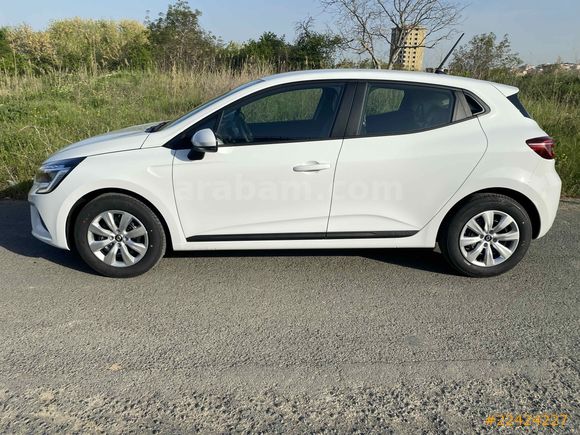 Rent-a-car'dan Renault Clio Edirne