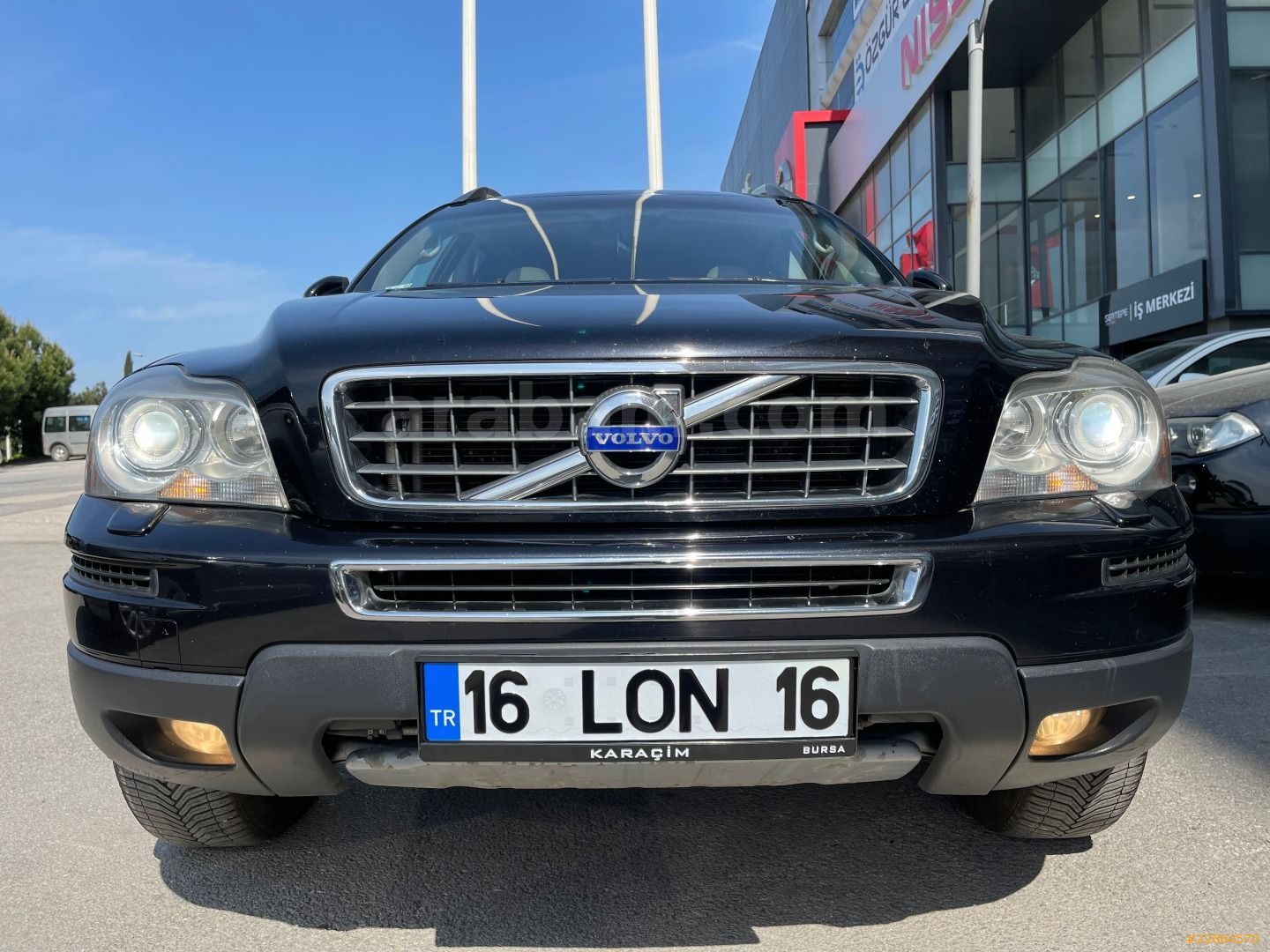 Galeriden Volvo XC90 2.4 D5 2011 Model Bursa 273.000 km Siyah