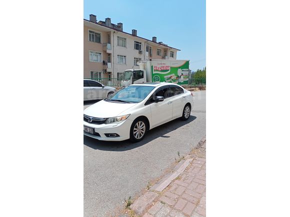Sahibinden Honda Civic 1.6 i-VTEC ECO Elegance 2013 Model