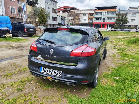 Sahibinden Bakımlı 176 Bin Km'de Megane 3.