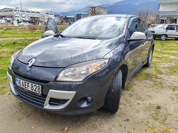 Sahibinden Bakımlı 176 Bin Km'de Megane 3.